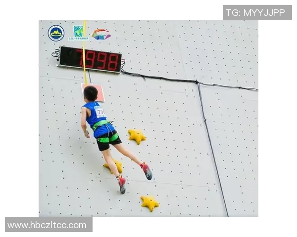 成都攀岩队在全国攀岩耐力排行榜中荣获第八名的佳绩引发关注