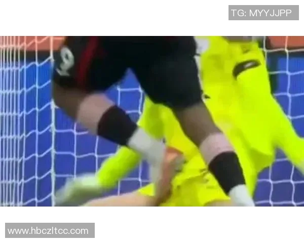 足球明星因长期训练导致脚趾变形的真实记录与背后故事揭秘 足球明星因长期训练导致脚趾变形的真实记录与背后故事揭秘